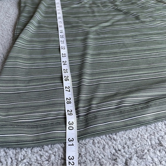 Nike Men's Golf‎ Polo Shirt FITDRI  Striped Size XL, Logo on the sleeve /buttons - Picture 10 of 13